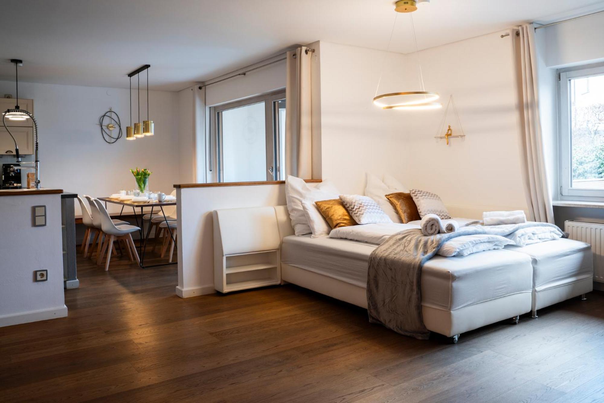Apartmán 130M2 Loft - Balkon, Smart Tv, Badewanne, Kaffee Rosenheim Exteriér fotografie