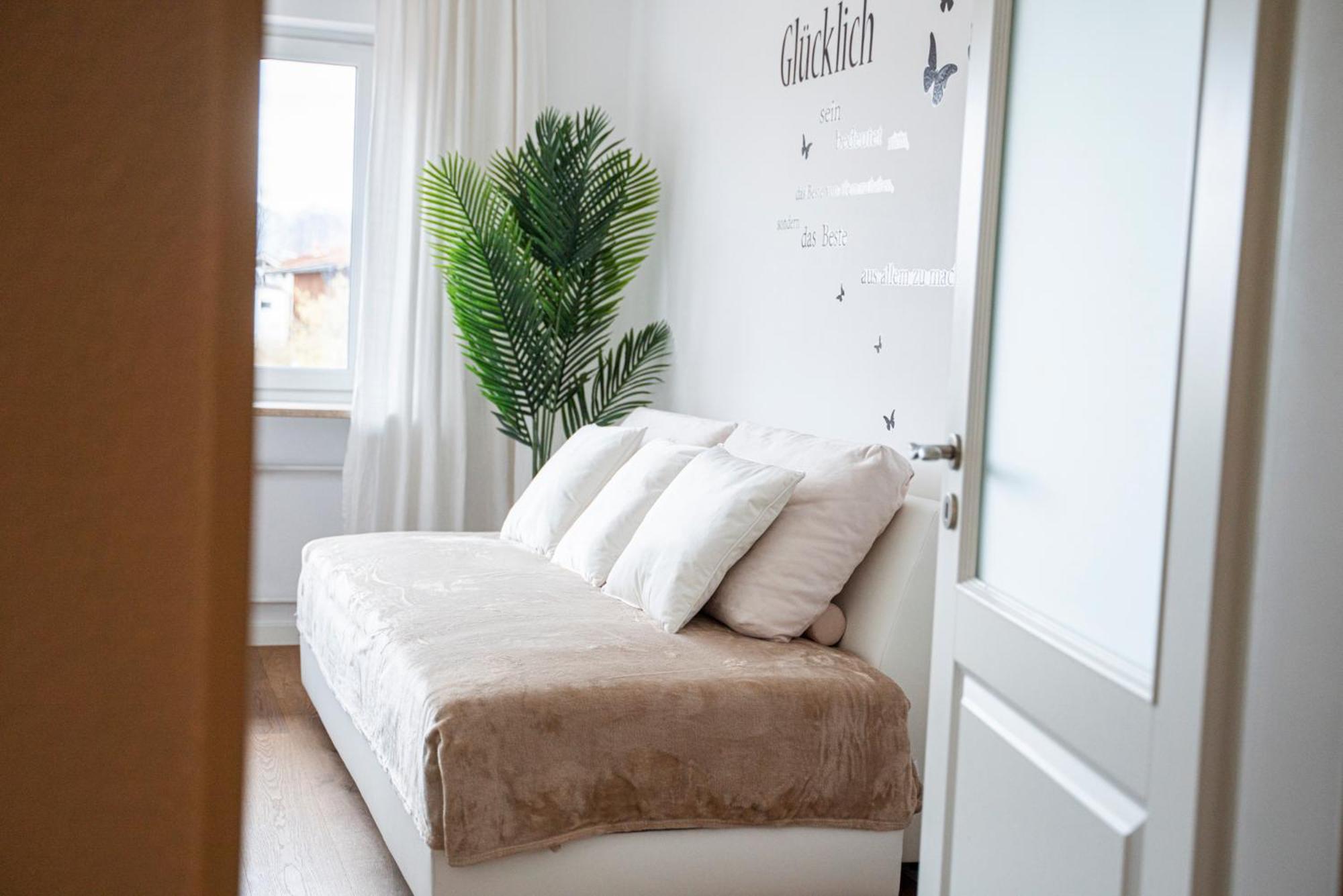 Apartmán 130M2 Loft - Balkon, Smart Tv, Badewanne, Kaffee Rosenheim Exteriér fotografie