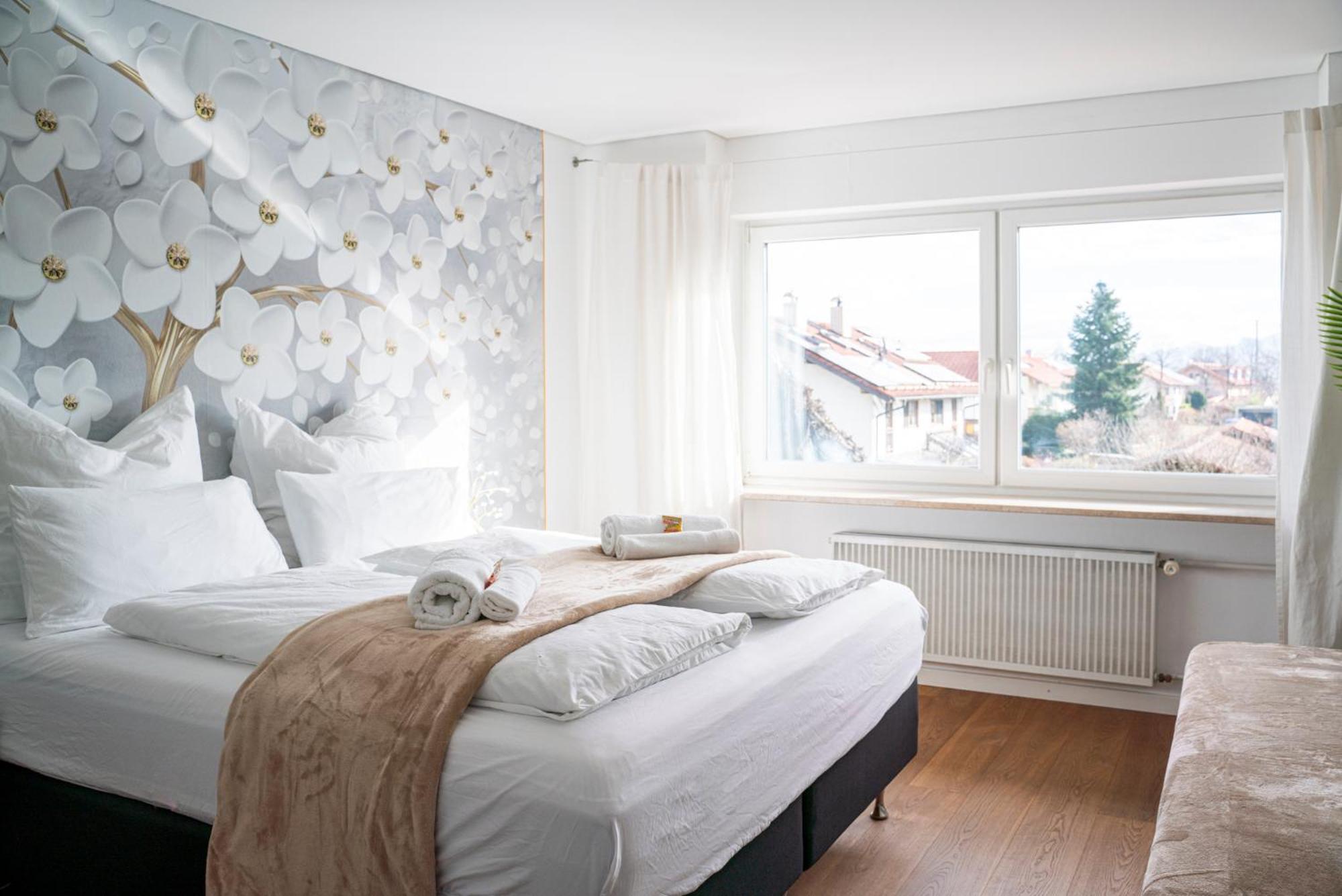Apartmán 130M2 Loft - Balkon, Smart Tv, Badewanne, Kaffee Rosenheim Exteriér fotografie